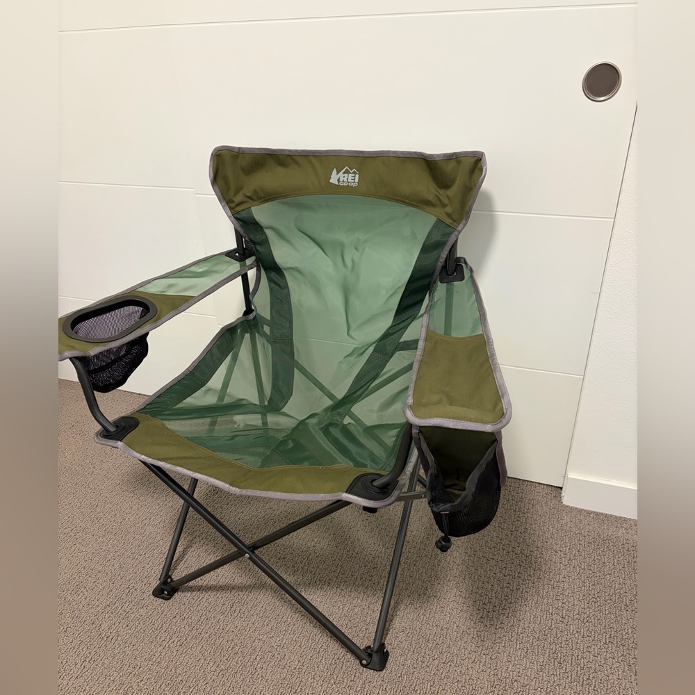 REi Camp chair - like new conditions